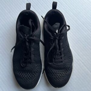 APL Techloom Pro Sneakers